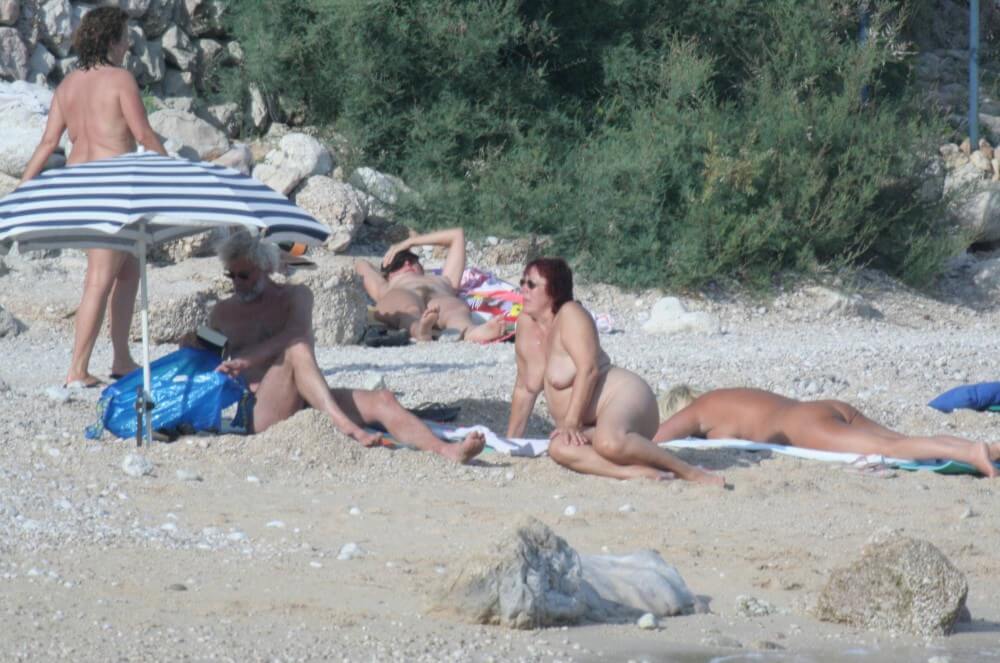 Croatian Baska Beach pics - Nudism helps strengthen friendships