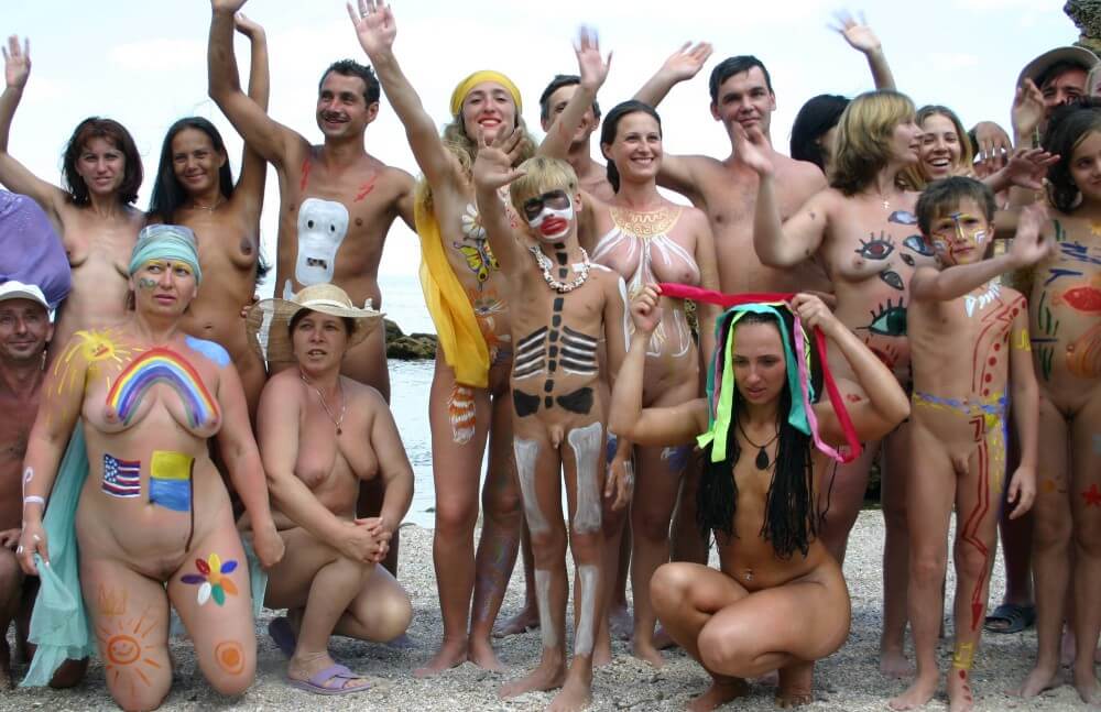 Odessa Our Group Profile pics - Nudity helps to overcome insecurities and boost self-esteem
