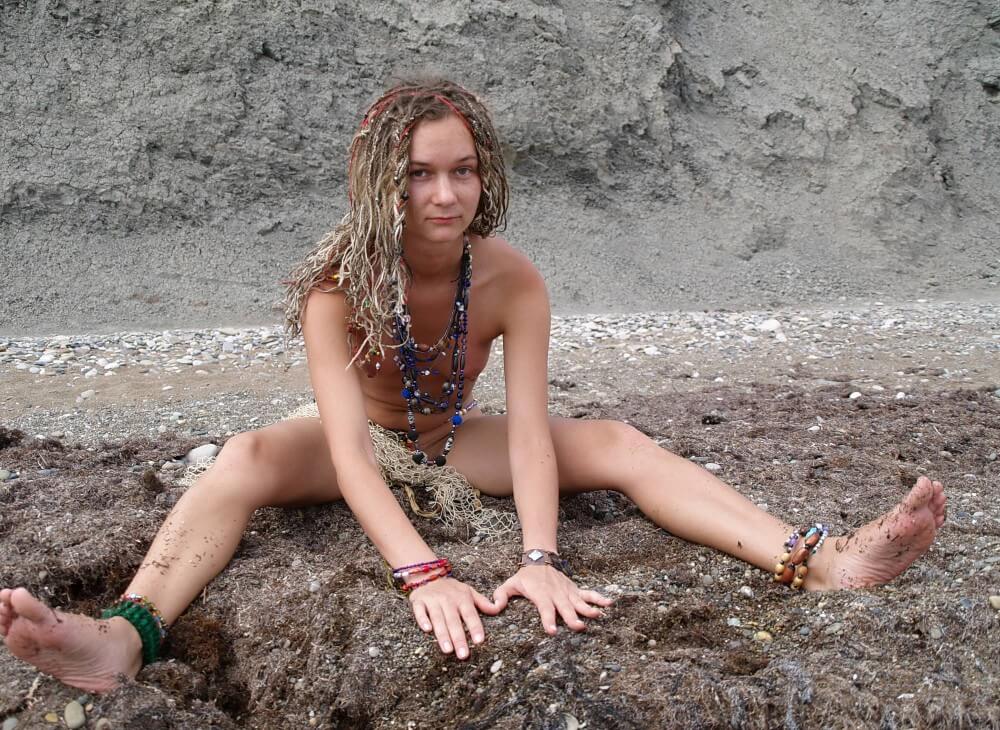 Naturists Rocky Stream Pixie Girls photos - Naturism is a path to self-understanding and self-acceptance