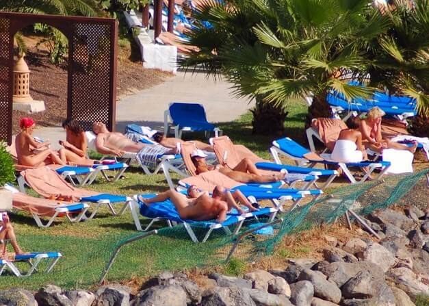 Enature - Les textiles - Living with joy and ease as part of the naturist and nudist lifestyle