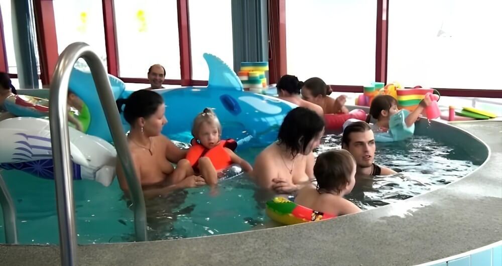 Indoor Swim Exercise - The Foundations of Naturist Philosophy and the Ethical Principles of the Community