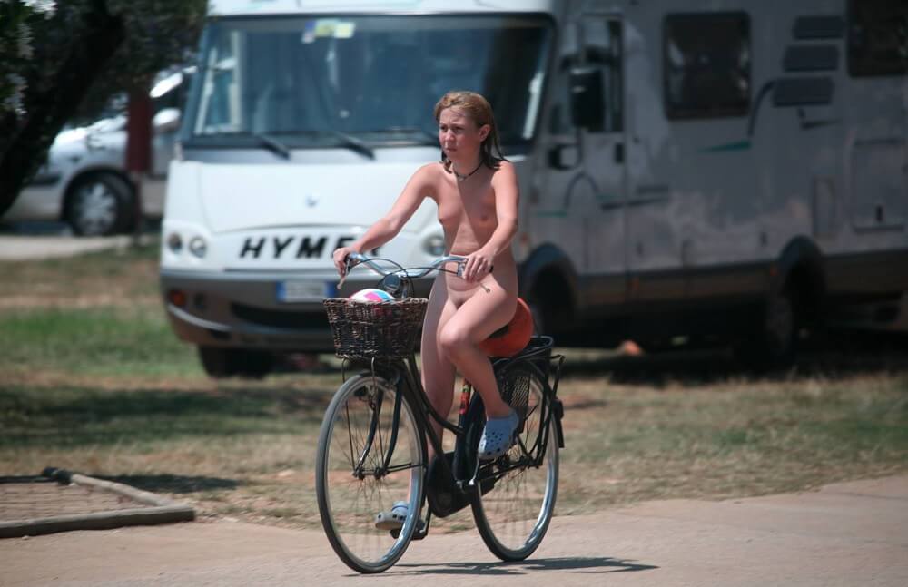 Leaving the Outdoor Site pics - Core values of nudist clubs
