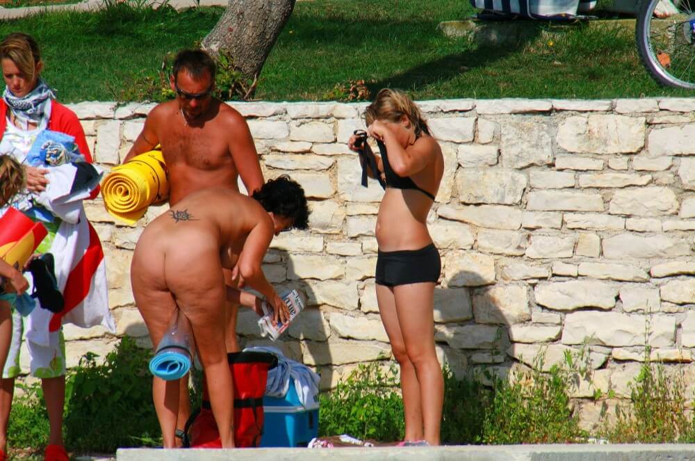Ula FKK Sisters Day photo gallery - At the heart of nudism lies the idea of equality and respect for oneself and others