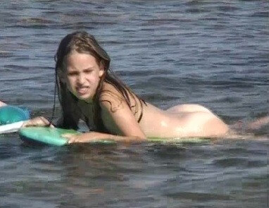 Naturistin: Julia and Hanna Am Meer - Home naturism in all its glory