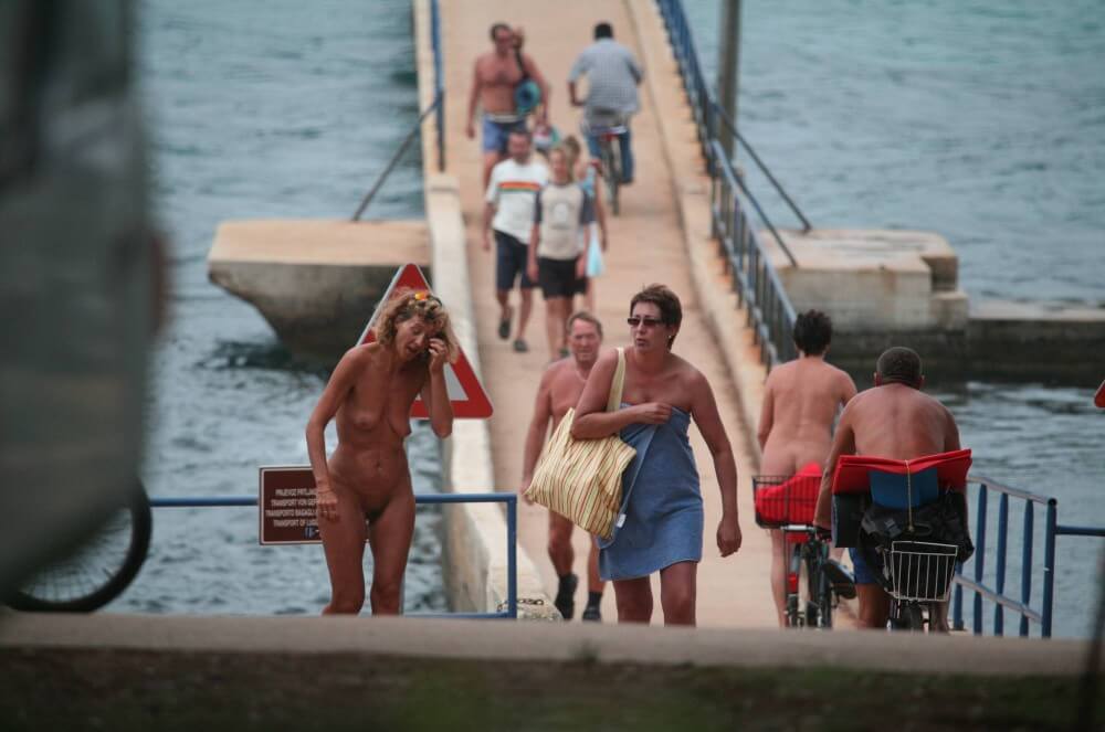 Crete FKK Bridge Crossing photos - Nudity helps one feel a sense of freedom and liberation