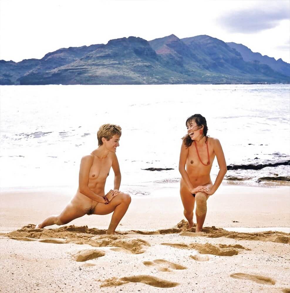 Retro naturism photos - Sincerity is the foundation of the nudist lifestyle