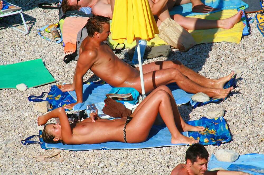 Ula FKK Bikini Couples Day pics - Nudity fosters trust and honesty