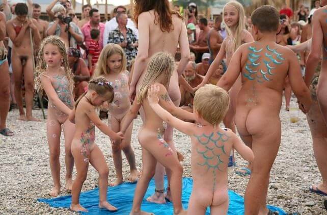 Large photo gallery nudism - Naturalness and freedom go hand in hand with naturism