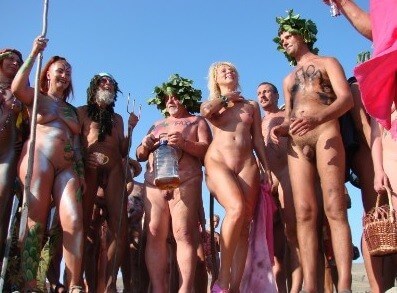 Nudism Beach Day photos - Freedom and naturalness are important to naturists