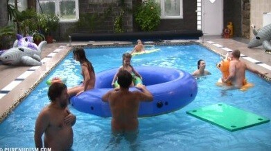 Piano pool and tennis Full HD - A nudist values simplicity in life and naturalness in expression