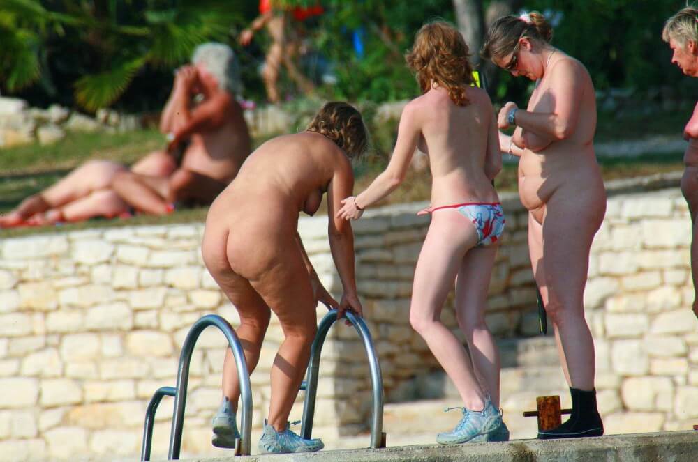 Ula FKK Exploration Family pics - Nudism is a philosophy based on respect and trust