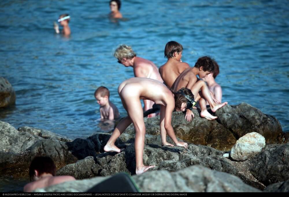 Summer day on the Black Sea photos - Only nudism and nothing else
